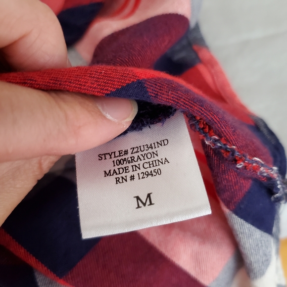 Como Vintage Sleeveless Red White Blue Flannel Plaid Button Down Vest Top - Picture 8 of 8